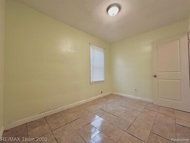 7725 Rosemont Ave, Detroit, MI 48228 - photo 7