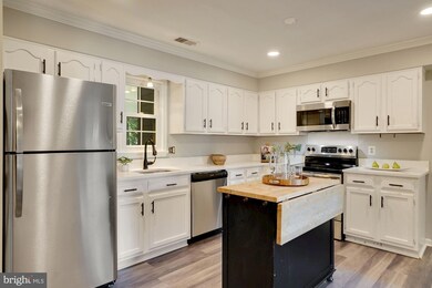 6615 Saint Mark Ct, Alexandria, VA 22306 - photo 7