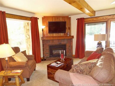 Living Room. Located on the 4 O Clock ski run, thi
