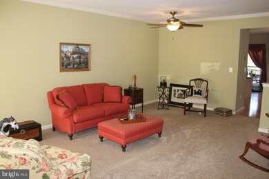 155 Oxbow Dr, Strasburg, VA 22657 - photo 2