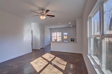 808 N Wilhite St, Cleburne, TX 76031 - photo 2