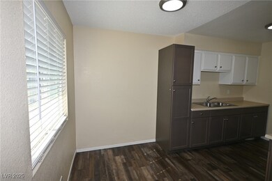 2514 Mccarran St unit 2, North Las Vegas, NV 89030 - photo 5