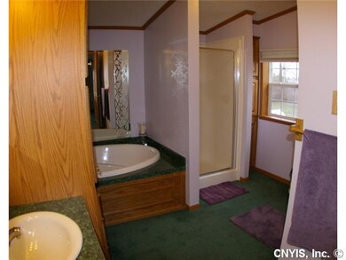 Master Bath/Spa The master bath comes complete wit
