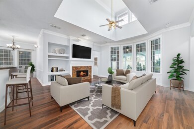 11810 Rue la Fontaine Dr, Tomball, TX 77377 - photo 2