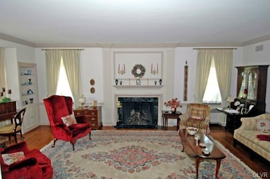 661 Edgeboro Blvd, Bethlehem, PA 18017 - photo 4