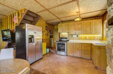 17-N View Drive-017