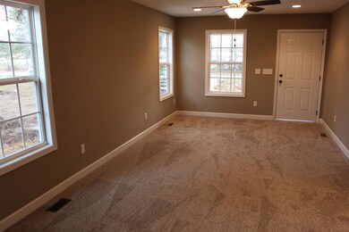 2460 Old Tullahoma Hwy, Manchester, TN 37355 - photo 3