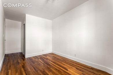 108 Perry St unit 4A, New York, NY 10014 - photo 5