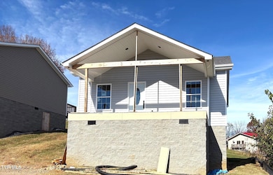 1720 Pendleton St, Kingsport, TN 37660 - photo 2