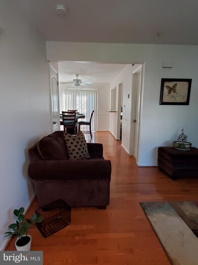 2943 Charredwood Dr, District Heights, MD 20747 - photo 4