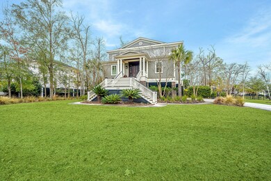 Expansive lot
