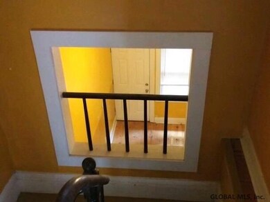 13 Catherine St, Albany, NY 12202 - photo 3