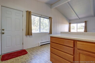 VAULTED CEILINGS AND NATURAL LIGHT