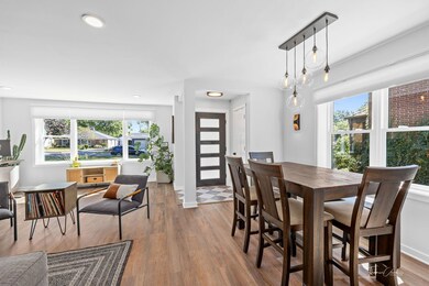 418 Kipling Ct, Wheaton, IL 60187 - photo 3