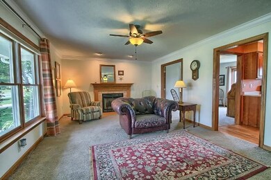 377 Harwich Rd, Circleville, OH 43113 - photo 5