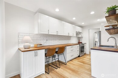 335 Heather Rd unit 208, Everett, WA 98203 - photo 5