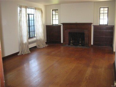 132 N Arch St, Allentown, PA 18104 - photo 5