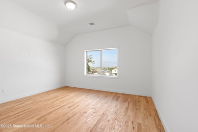 1370 Forest Hill Rd unit 2b, Staten Island, NY 10314 - photo 7