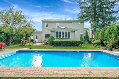 122 Southern Pkwy, Plainview, NY 11803 - photo 6