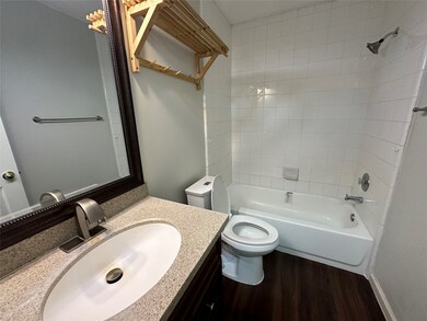 3502 Whitestone Dr, Pearland, TX 77584 - photo 5