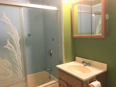 7 Gates St, Lowell, MA 01851 - photo 5