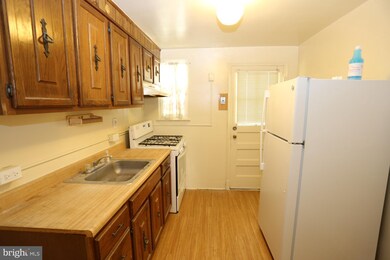 3240 Kentucky Ave, Baltimore, MD 21213 - photo 7