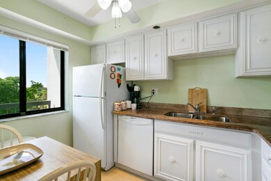 3000 Presidential Way unit 401, West Palm Beach, FL 33401 - photo 5