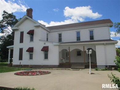 1464 Merritt Rd, Jacksonville, IL 62650 - photo 5