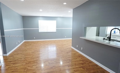 465 SW 86th Ave unit 208, Pembroke Pines, FL 33025 - photo 4