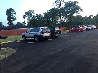 8717 Spaulding St unit 8, Houston, TX 77016 - photo 2