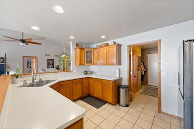 814 Chisholm Ln, Port Washington, WI 53074 - photo 4