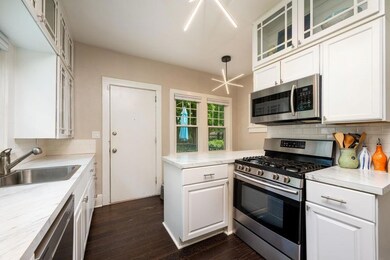 1221 44th St, Des Moines, IA 50311 - photo 6