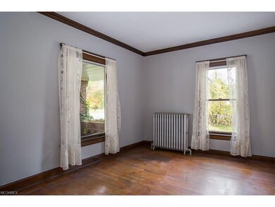 Room off of the living room. Would make a great ho