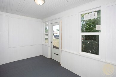 721 N Cody Ave, Hardin, MT 59034 - photo 4