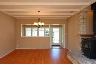 21901 Lopez St, Woodland Hills, CA 91364 - photo 4