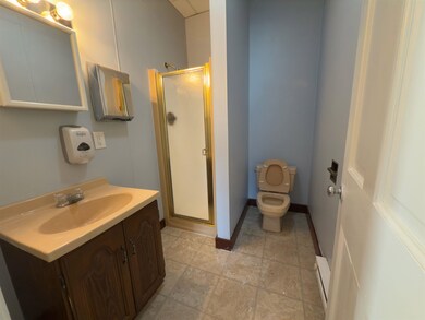 38 Glen Ave, Berlin, NH 03570 - photo 4