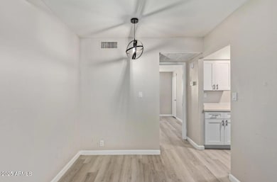 3406 E Pinchot Ave unit 13, Phoenix, AZ 85018 - photo 4