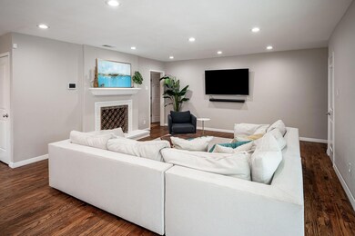 6938 Santa Maria Ln, Dallas, TX 75214 - photo 5