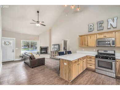 unlisted-address, Bend, OR 97702 - photo 7