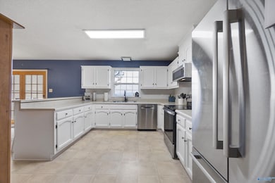 274 Ayers Cir, Grant, AL 35747 - photo 3