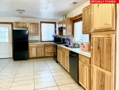 38348 Richardson Gap Rd, Scio, OR 97374 - photo 7