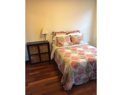 59 Hull St unit 2, Boston, MA 02113 - photo 4