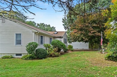 39 Stuart St, Westerly, RI 02891 - photo 5