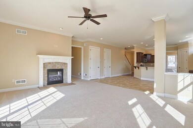 521 Landon Cir, Ephrata, PA 17522 - photo 5