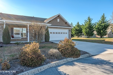 415 Larkspur Way, Sevierville, TN 37862 - photo 2