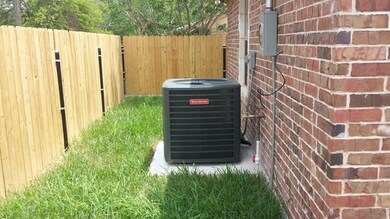 310 N Fir St, Pharr, TX 78577 - photo 6