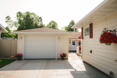 232 13th Ave NE, Jamestown, ND 58401 - photo 2