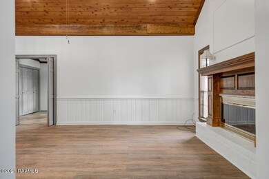 131 Georgetown Loop -5