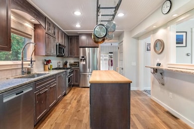 540 W Summit St, Harbor Springs, MI 49740 - photo 7