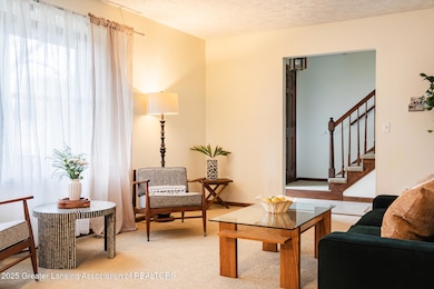 4819 Moultrie Cir, Lansing, MI 48917 - photo 7